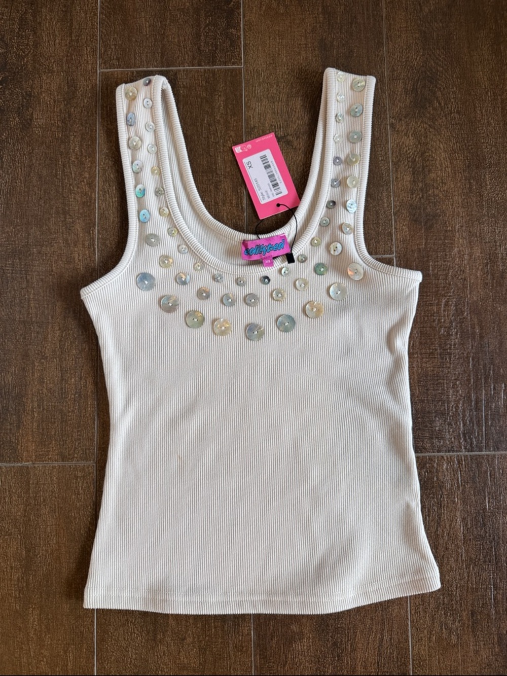 Edikted button shells tank top.
